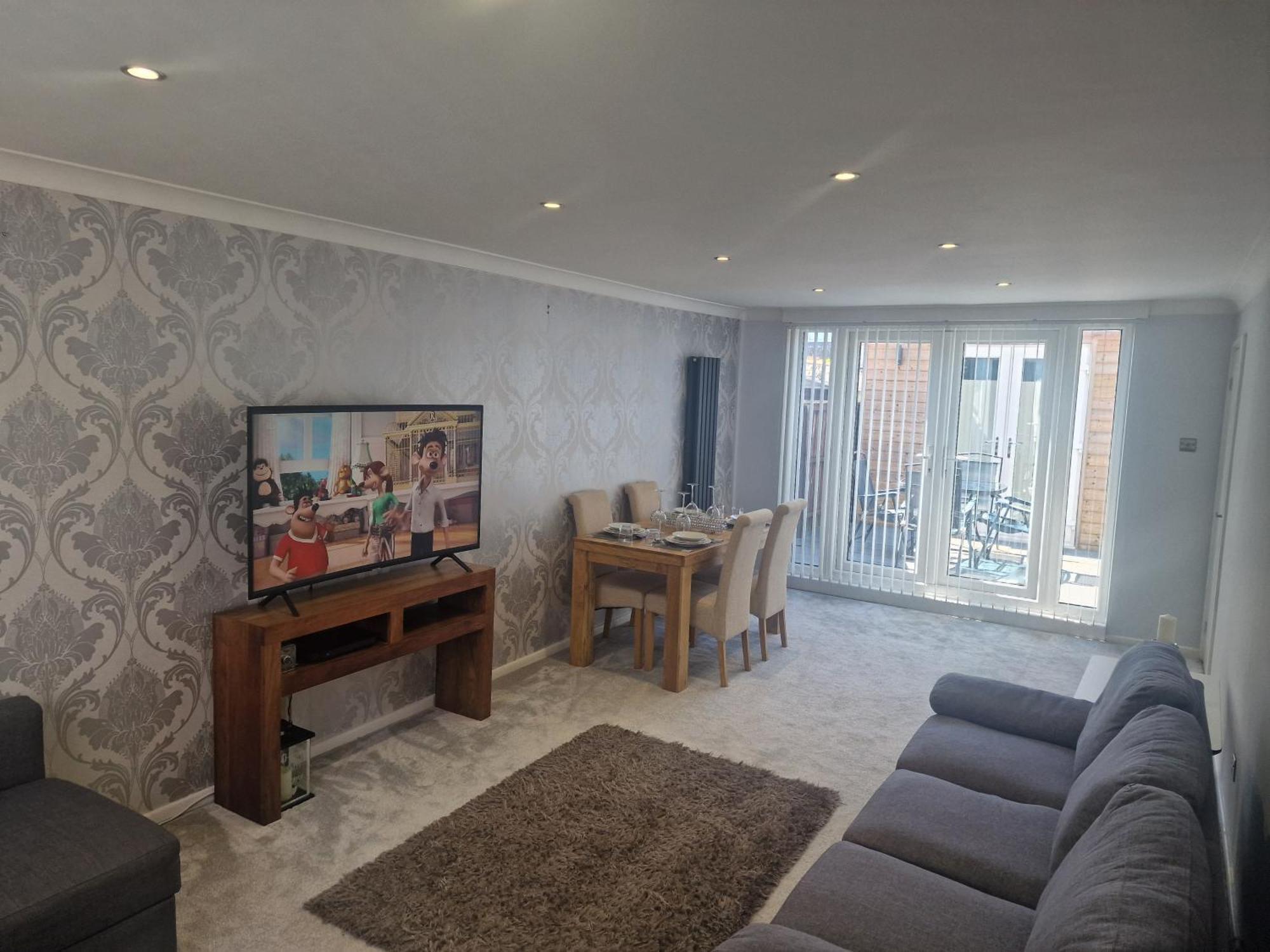 Stylish & Modern 2 Bed House With Free Parking Leeds Apartment Лийдс Екстериор снимка