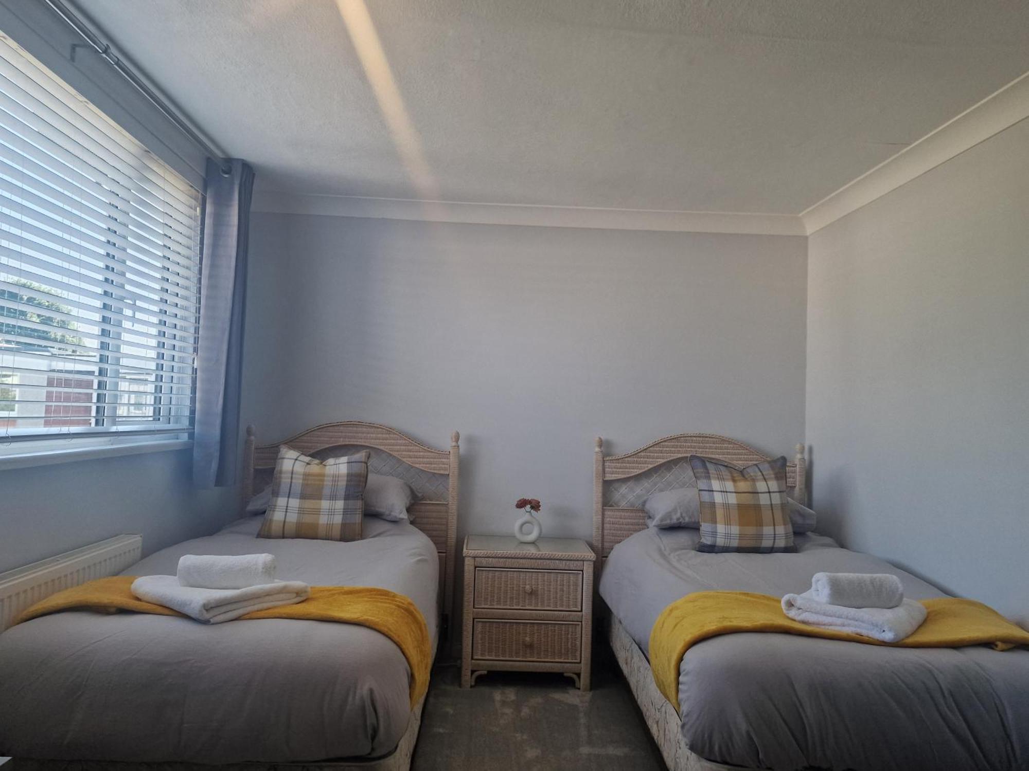 Stylish & Modern 2 Bed House With Free Parking Leeds Apartment Лийдс Екстериор снимка