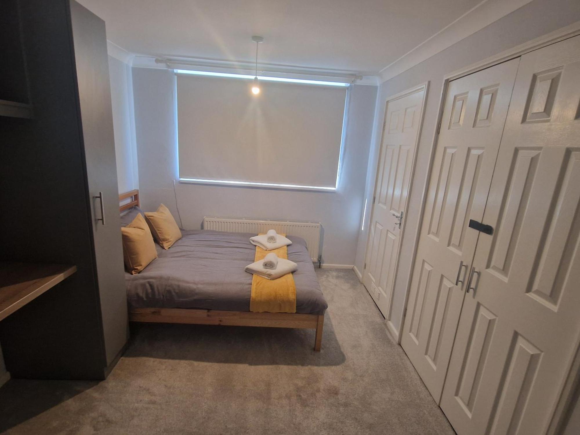 Stylish & Modern 2 Bed House With Free Parking Leeds Apartment Лийдс Екстериор снимка
